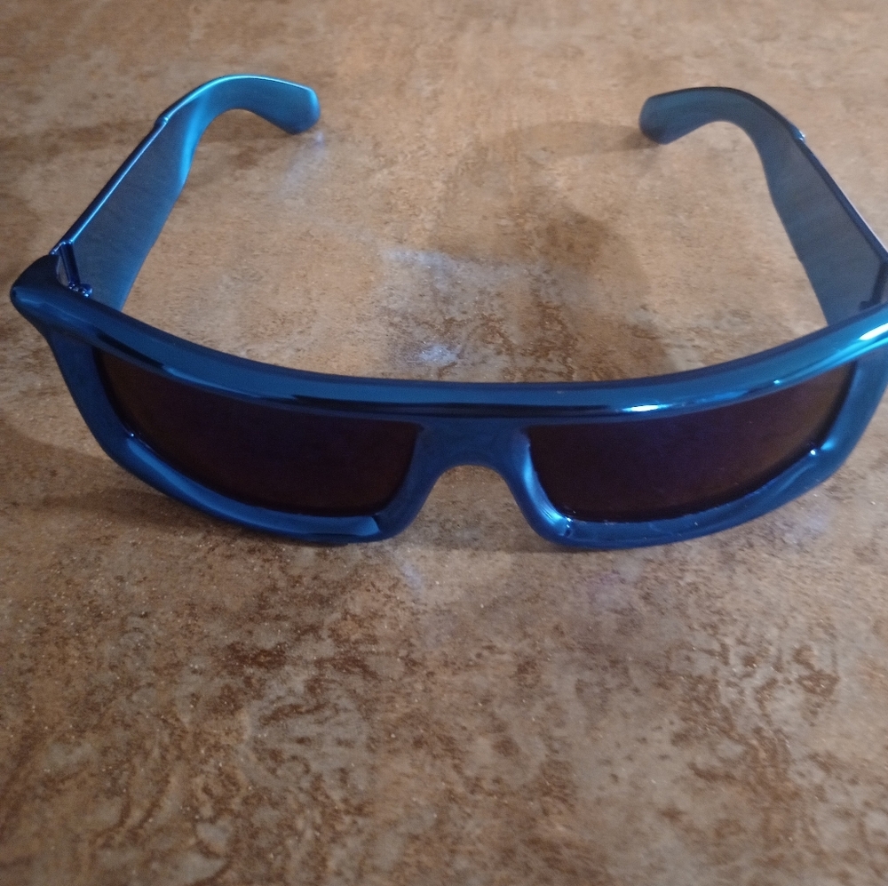 Unisex Shiny Metallic Blue Sunglasses